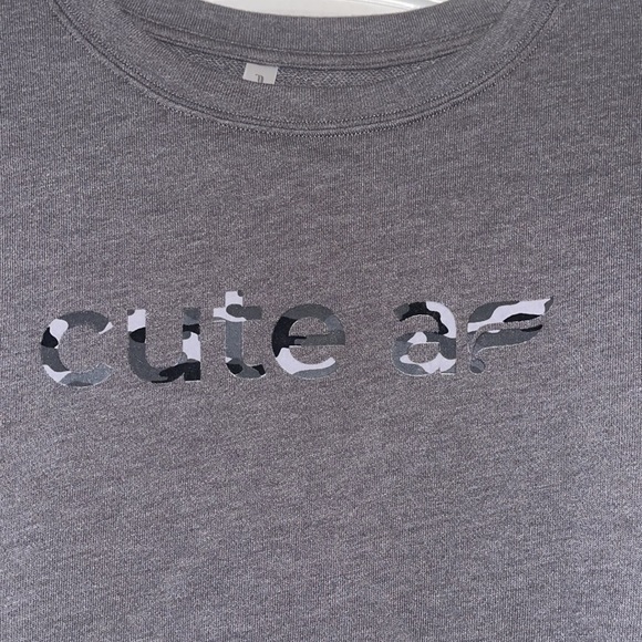 Fabletics Pullover - Picture 3 of 4